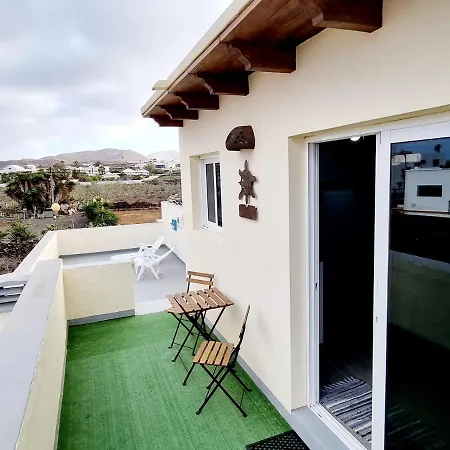 En Con Vista Al Mar Мала