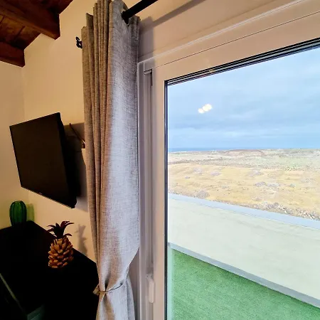 En Con Vista Al Mar Мала